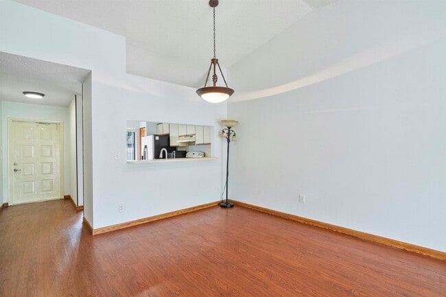 Building Photo - 10240 Boca Bend W