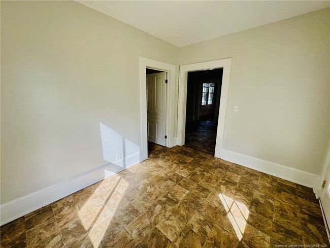 Building Photo - 907 Caldwell St