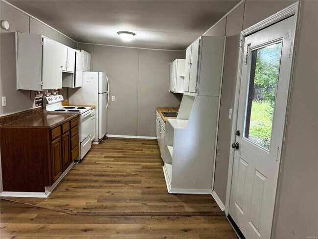 Building Photo - 161 Firetower Rd