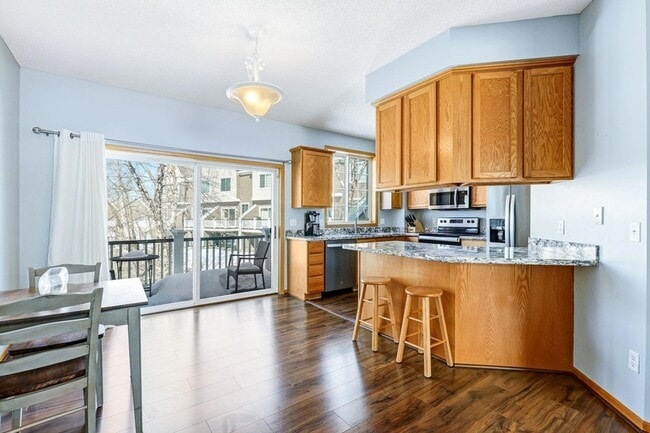 Building Photo - 10514 8th Ave N