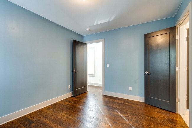 Building Photo - 336 Vivelle Ave