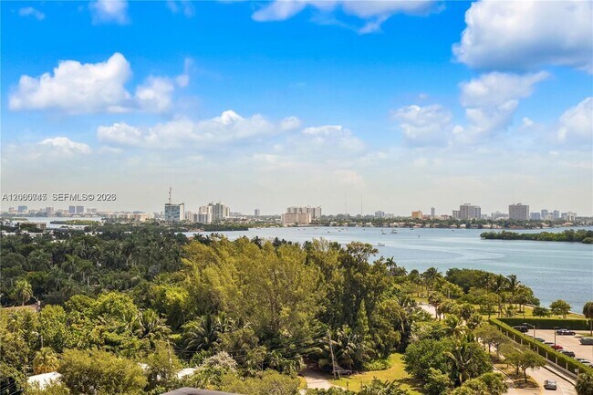 Building Photo - 780 NE 69th St