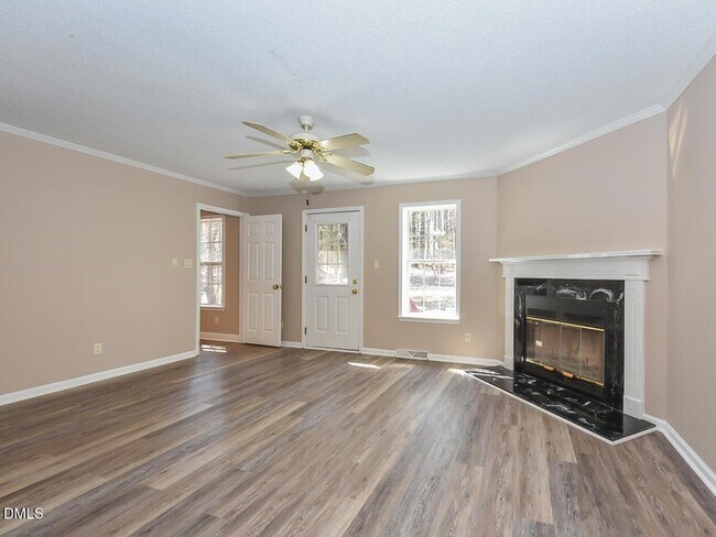 Building Photo - 4304 Amherst St