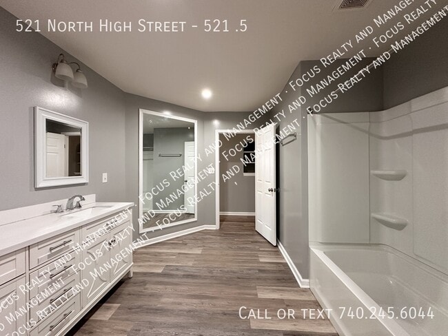 Building Photo - 521 N High St