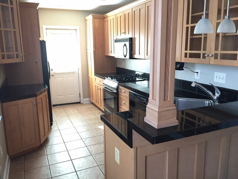 Kitchen - 730 South Clinton Street