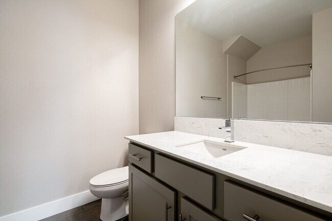 Building Photo - 845 Pantara Pl