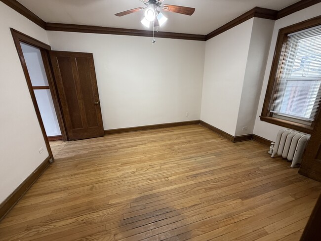 Building Photo - 3150 N Linder Ave