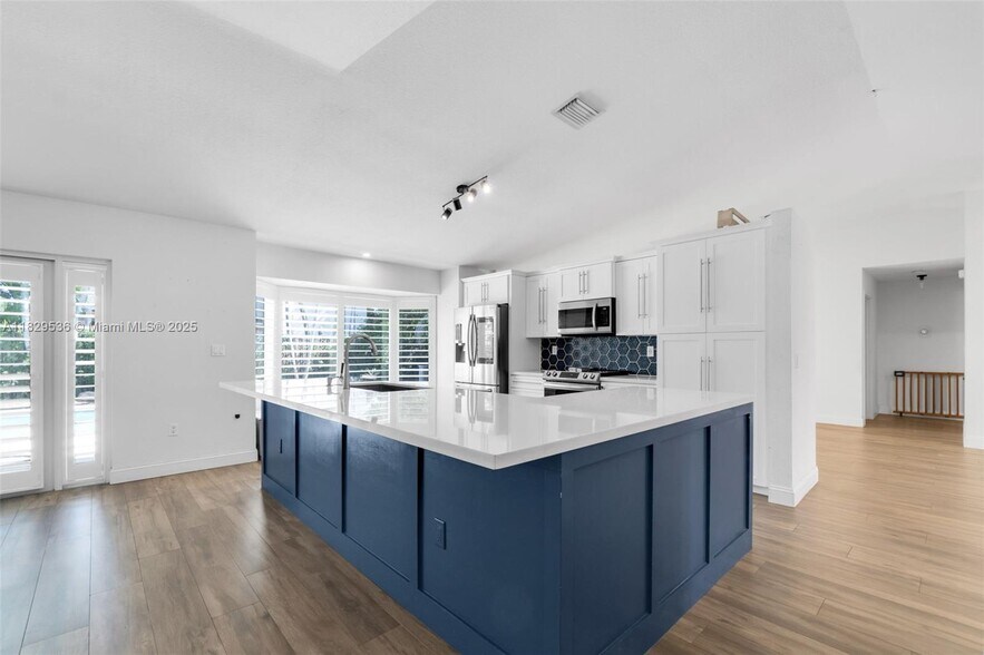 Building Photo - 15260 SW 143rd St