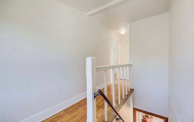 Building Photo - Baran (2018 11th St.)