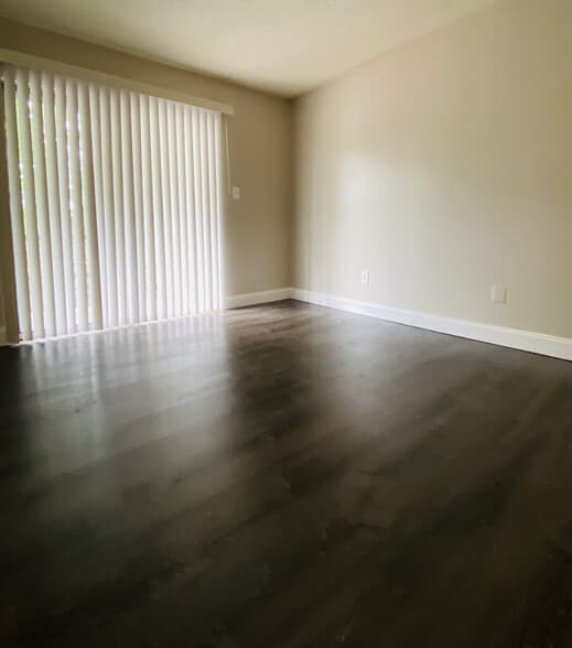 Primary Photo - North Hills Apartments