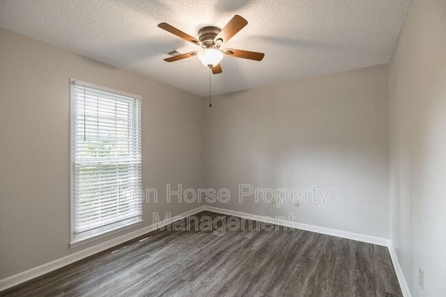 Building Photo - 107 Winthrop Ct