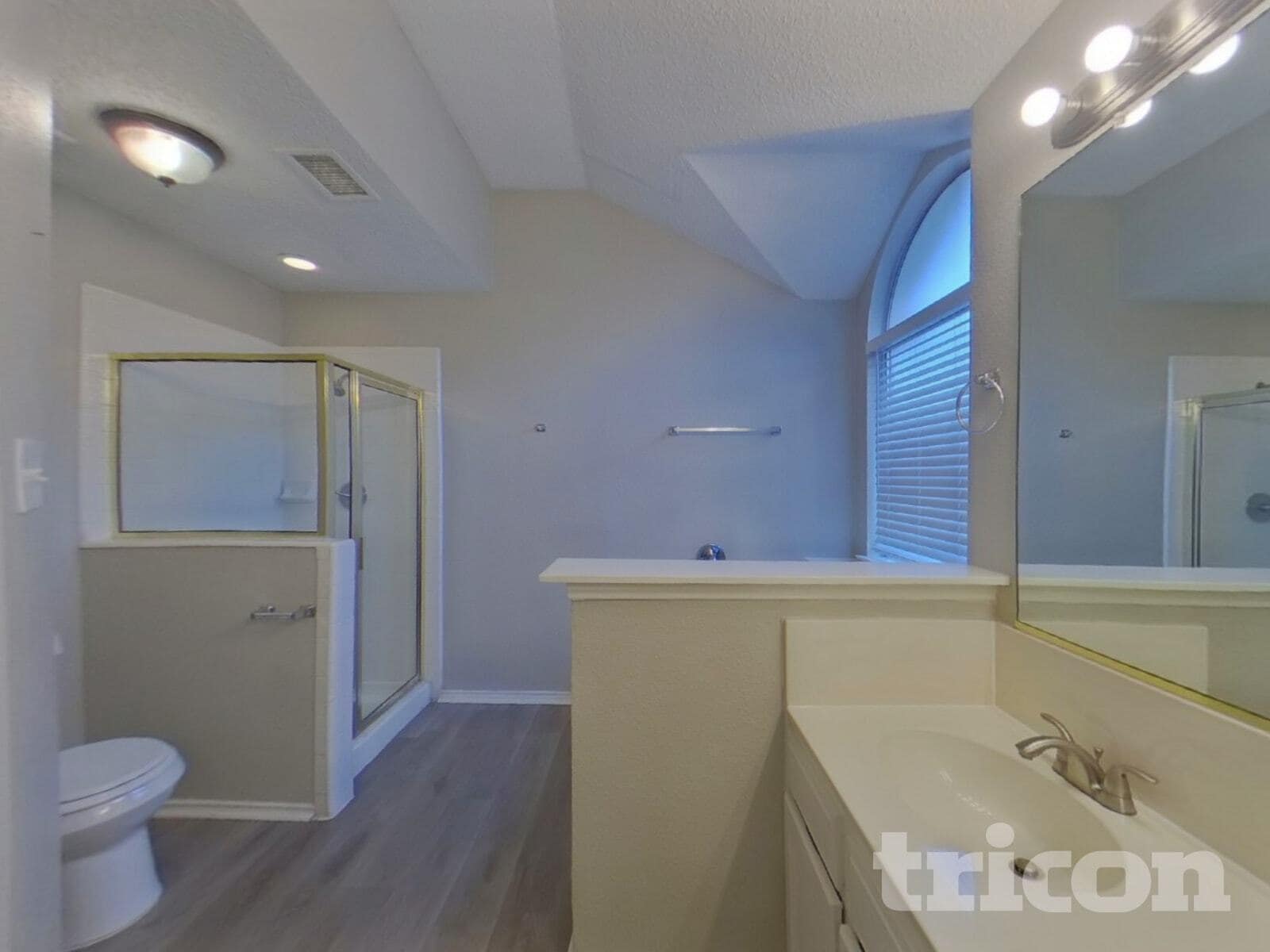 Building Photo - 907 Ponds Ct