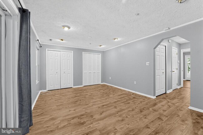 Building Photo - 2504 Smoketree Ln