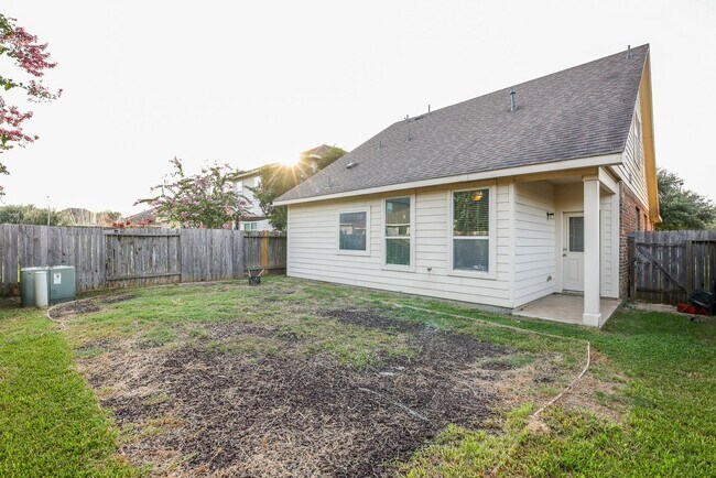 Building Photo - 20615 Summer Retreat Ln