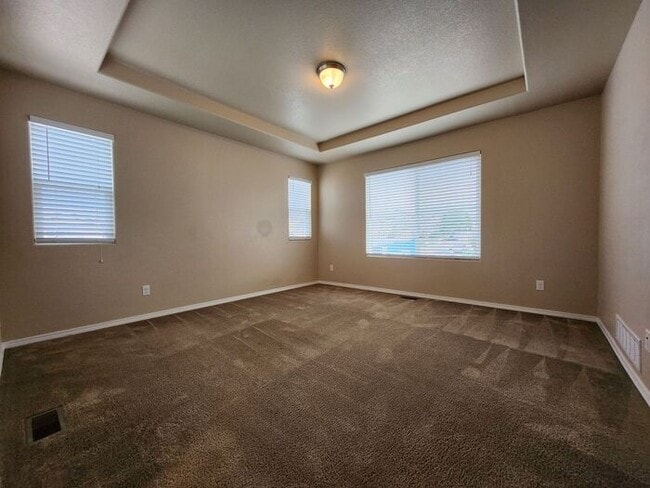 Building Photo - Spacious 3-Bedroom Home – Stunning Views &...