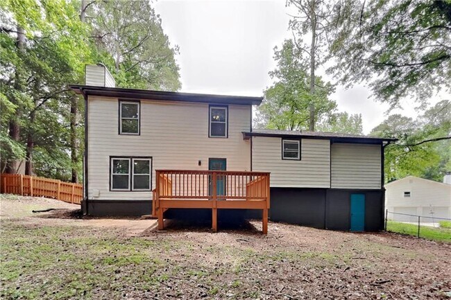 Building Photo - 798 Brownlee Ln