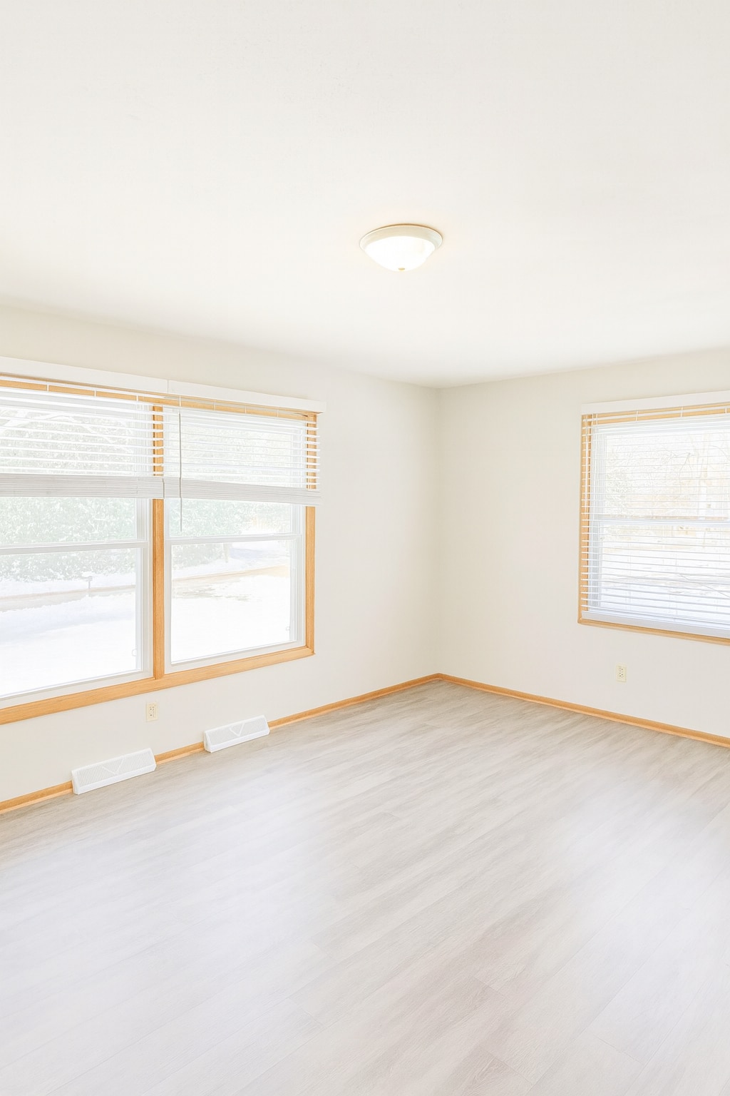 Building Photo - 226 Oneida St