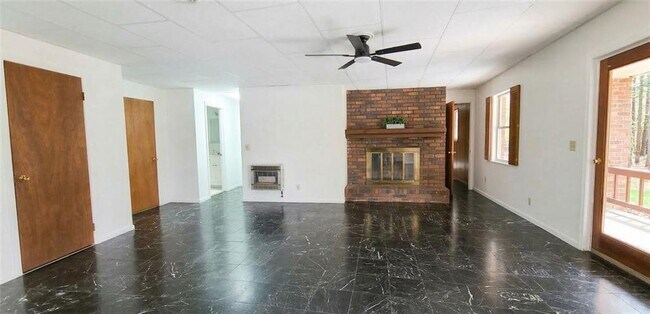 Building Photo - 6180 Elliott Family Pkwy