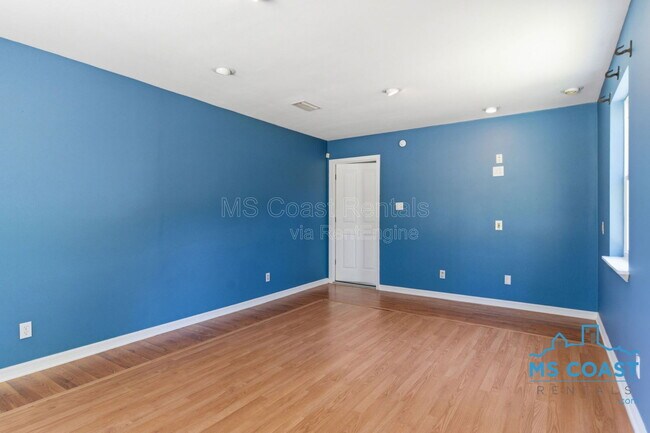 Building Photo - 12509 Ponce De Leon Dr