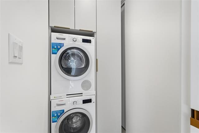 Building Photo - 6822 Victoria Ave