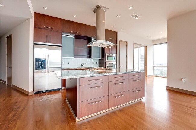 Building Photo - 1600 Post Oak Blvd