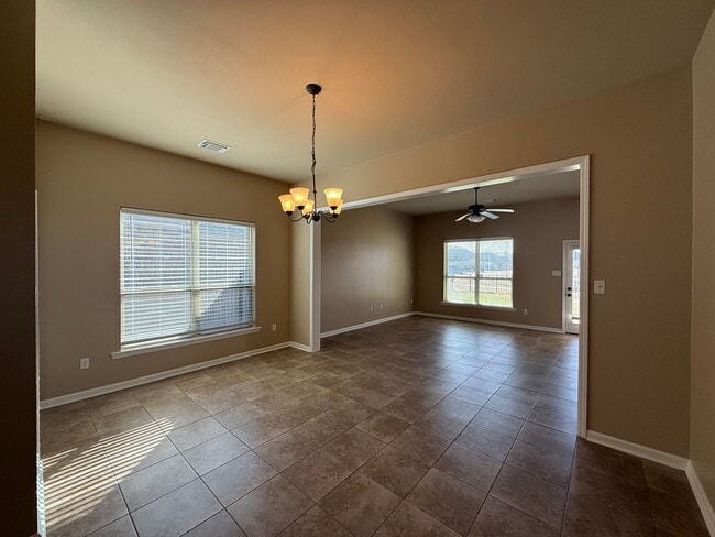 Building Photo - New Lake Front Home in Magnolia Lakes off Burbank Near Staring