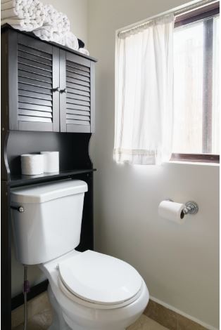 Building Photo - 6230 Lindenhurst Ave