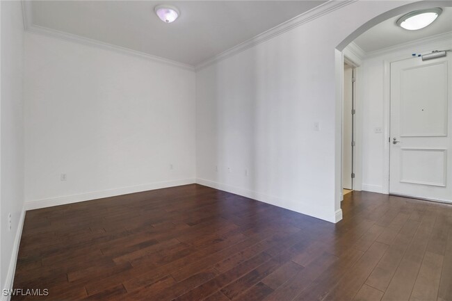 Building Photo - 23191 Fashion Dr