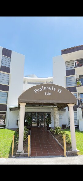 Building Photo - 1300 SW 122nd Ave
