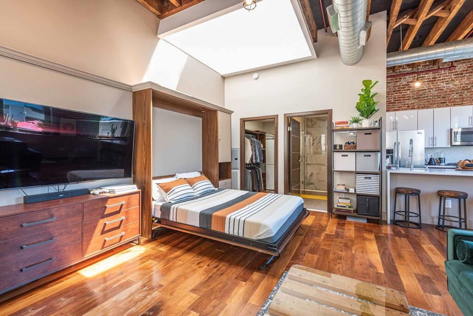 Building Photo - 621 14th St