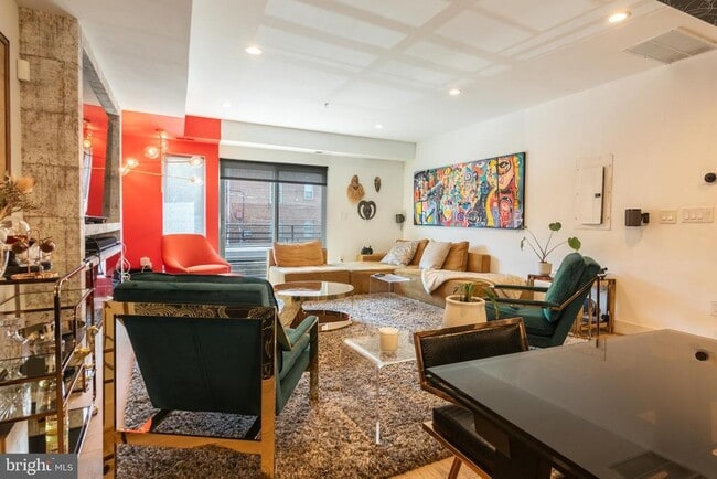 Building Photo - 1631 Montello Ave NE