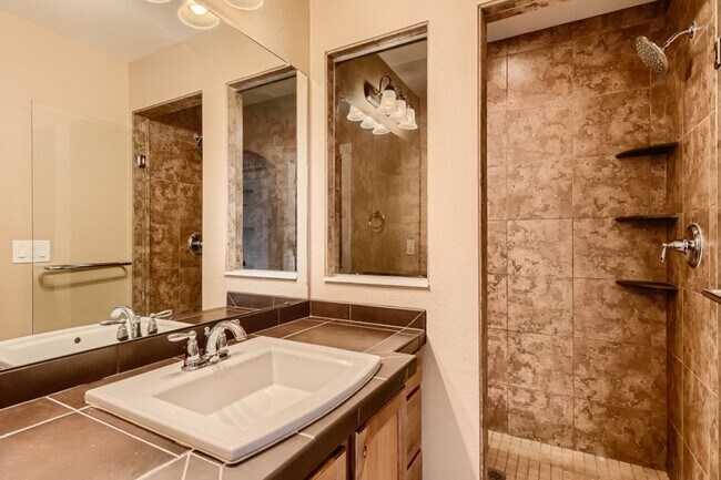 Building Photo - 3830 Blackwood Ln