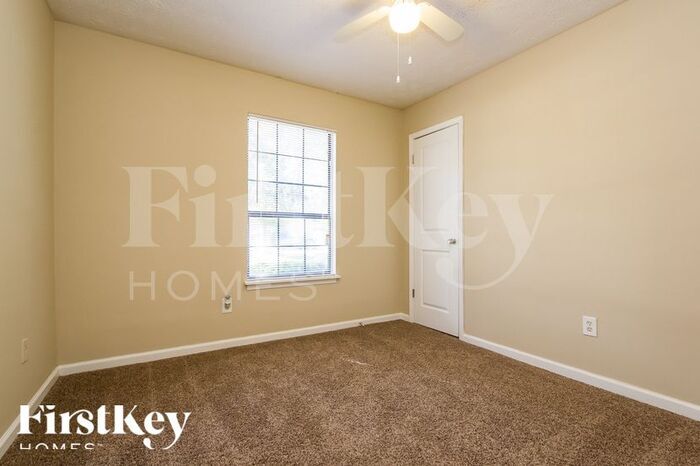 Building Photo - 1650 Freedom Valley