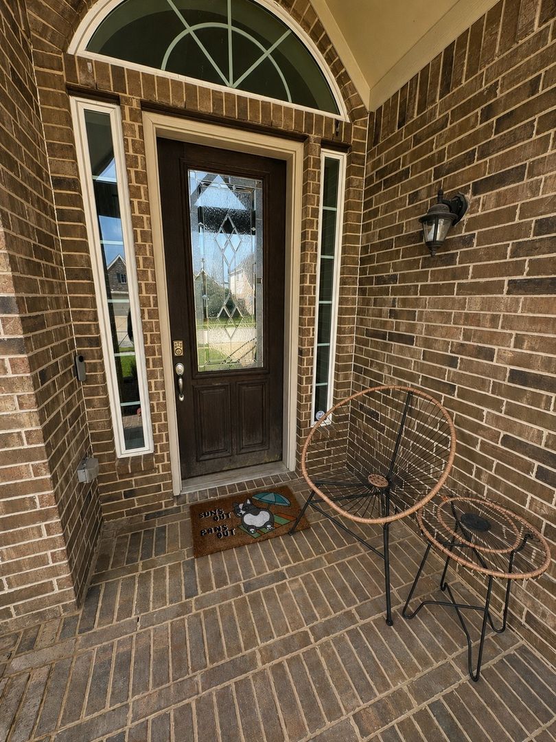 Building Photo - 221 Ashley Way