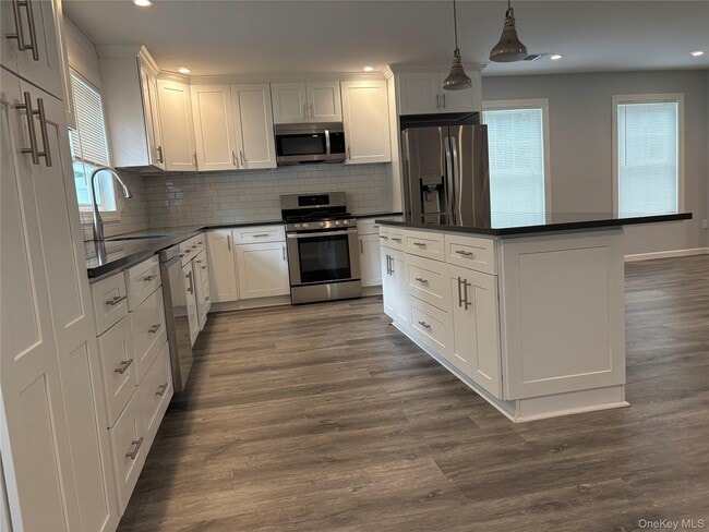 Building Photo - 17 Dunes Ln