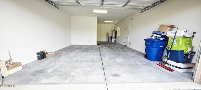 Building Photo - 401 E Torrey Pines Pl