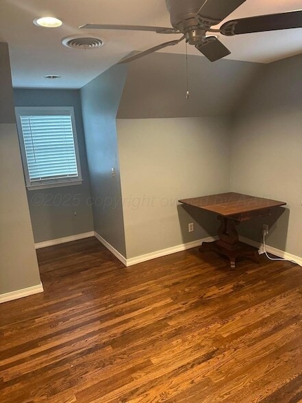 Building Photo - 1118 Bellaire St