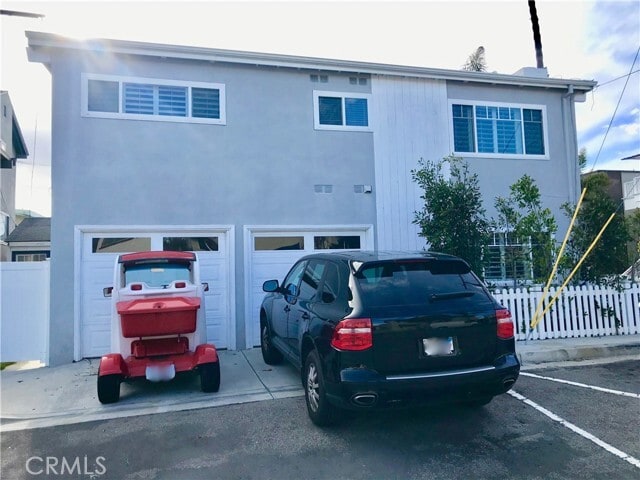 Building Photo - 334 11th St