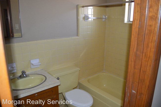 Building Photo - 1802 Polly Reed Dr