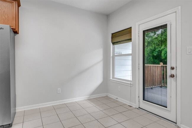 Building Photo - 10231 West Palm Lake Drive