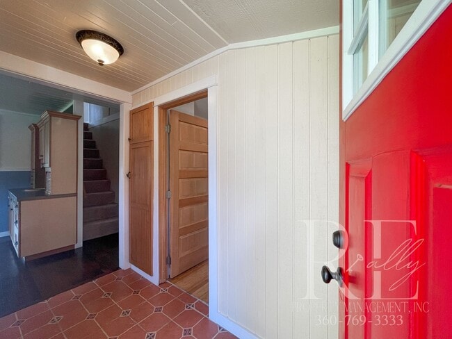 Building Photo - Whimsical Craftsman with Wraparound Porch, Bonus Room & Liberty Bay Peek Views