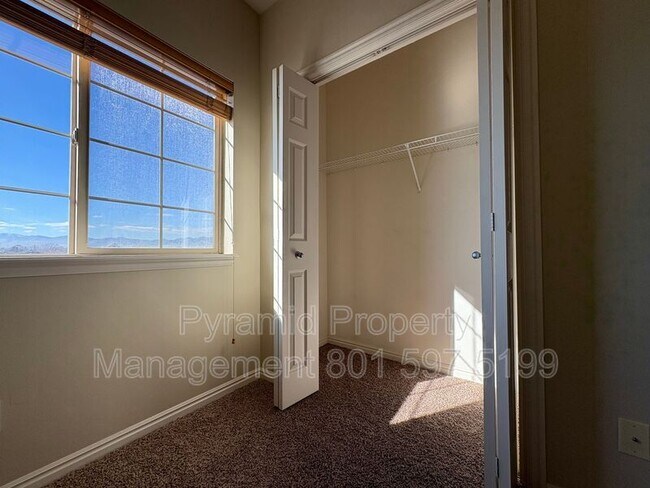 Building Photo - 4988 Timber Way