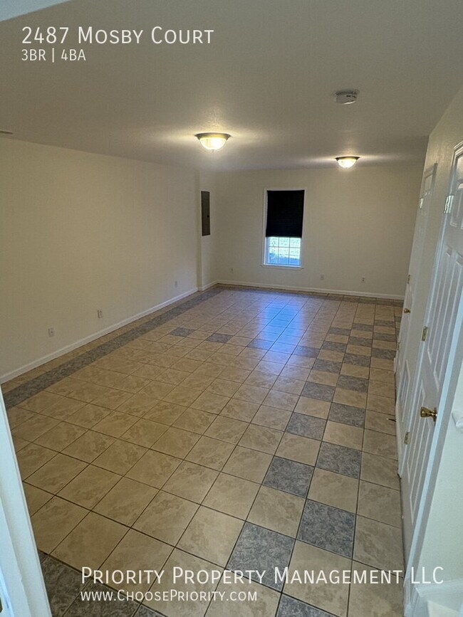 Building Photo - 2487 Mosby Ct