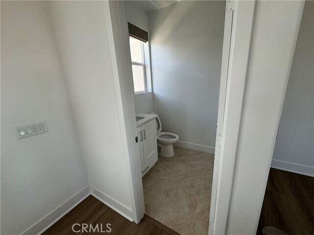 Building Photo - 228 Knot