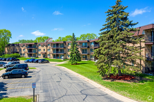 Building Photo - Stanley Terrace Apartments