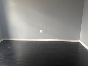 Building Photo - 482 Avon Ave