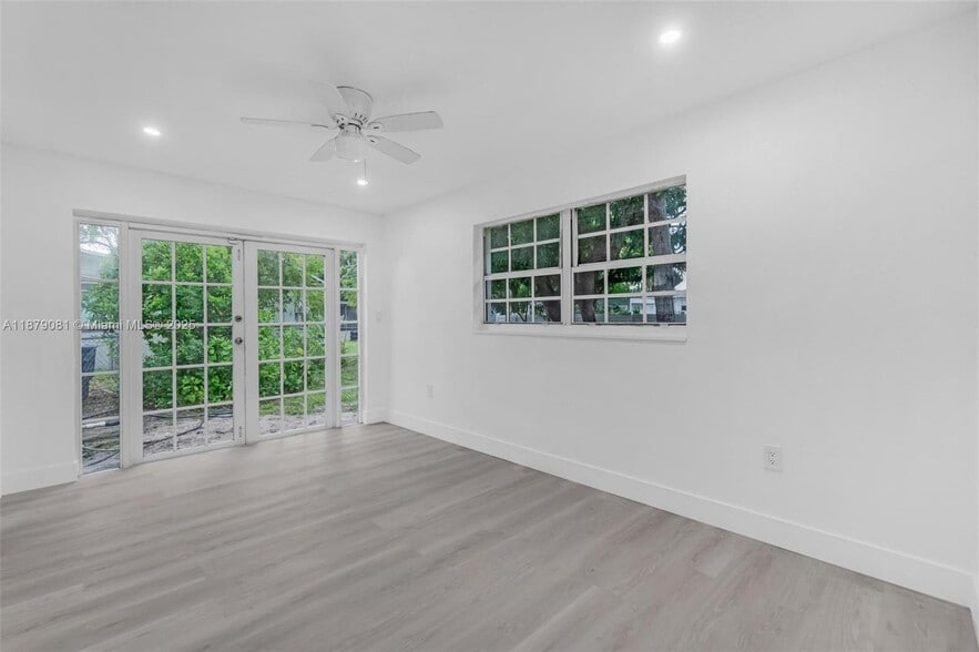 Building Photo - 2101 NW 189th Ter