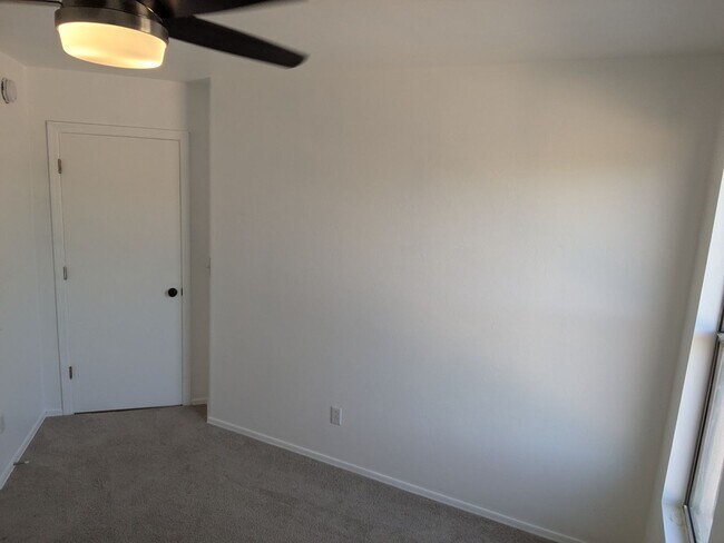 Building Photo - Three bedroom rental in Rancho Sahuarita Move -in ready