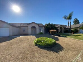 Building Photo - Beautiful SW home!