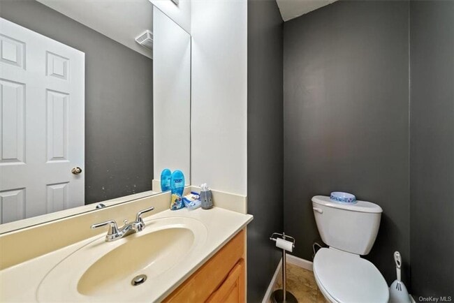 Building Photo - 10 Silas Seaman St